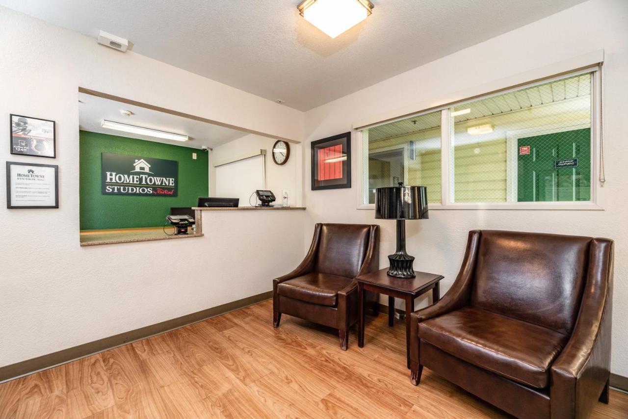 Hometowne Studios By Red Roof Fresno - West Exteriér fotografie